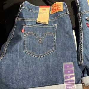 Levi shorts new size 31 waist new with tags